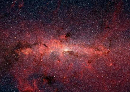 星光熠熠！NASA揭开银河系中心区域神秘面纱(图)