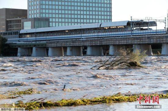 台风“海贝思”侵袭日本已致19人死亡16人失踪