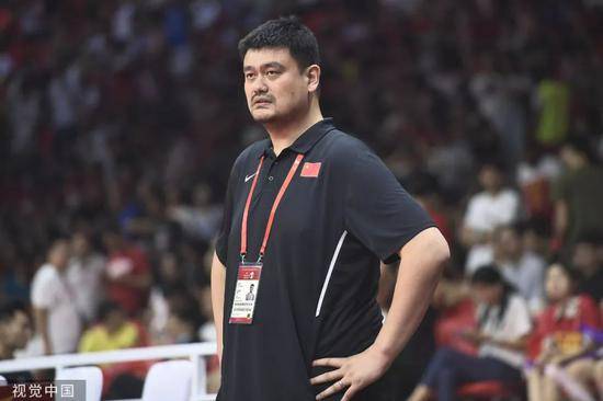 半月谈：32岁的易建联一旦退役 中国篮球怎么办？
