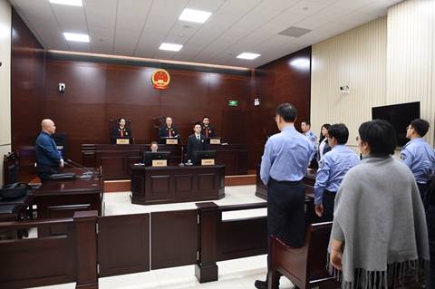 一中院：张勇开庭审理一起校园食品安全行政处罚案件