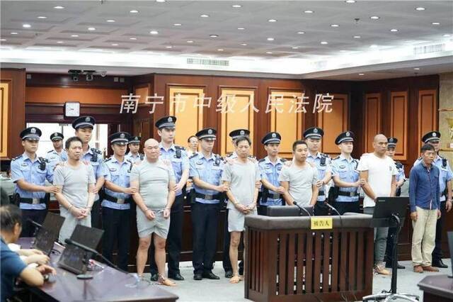 南宁市中院对覃佑辉等人犯故意杀人罪抗诉案终审宣判