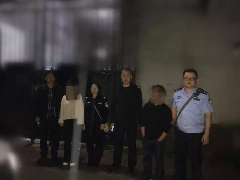 夫妻驾车追逐致扶贫干部死亡 2人被刑拘