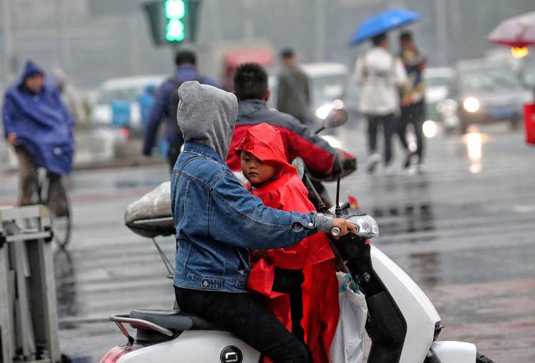 霜降逢秋雨最高气温16℃组图