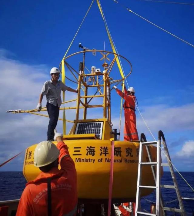 中国首次在太平洋最“东”海区布放浮标