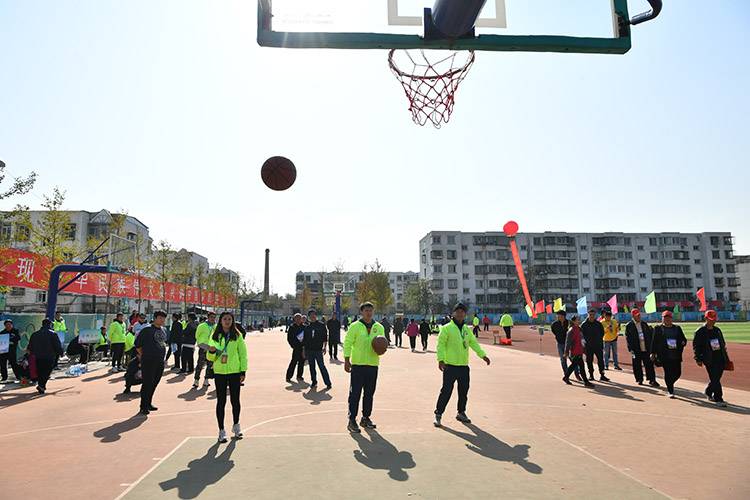 赛中取乐通州漷县镇举行全民运动会