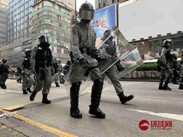 港警消息人士：港警计划返聘退休警察 数量或过千