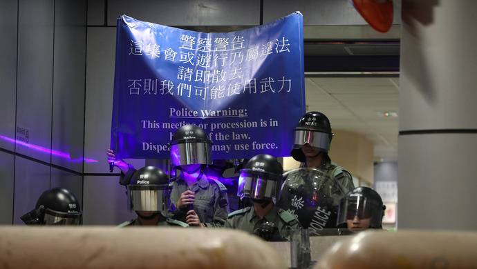 面临前所未有挑战 175岁香港警队藏着这么多秘密