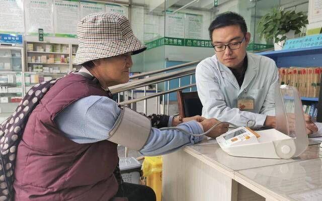 石家庄市社区家庭医生服务：“既是知命人，也是知心人”