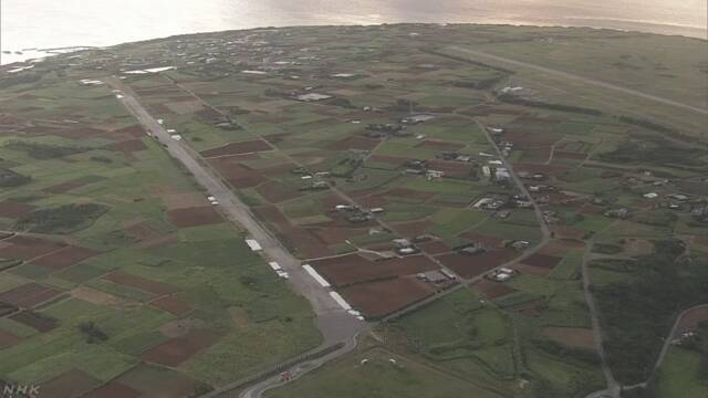 美军又在冲绳惹事 空降兵训练误降到了农田里