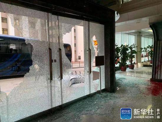 触目惊心 新华社公布遭香港暴徒破坏现场内部照片