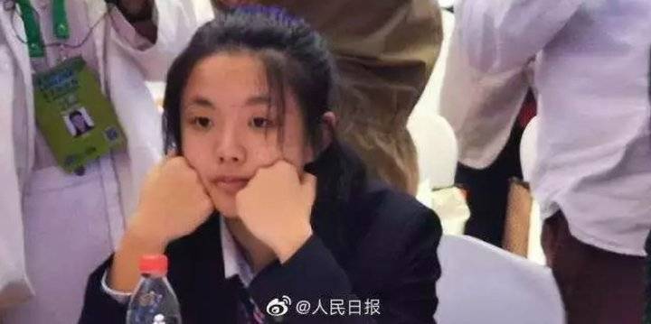 15岁中国女孩成科学家 天才少女都发什么朋友圈？