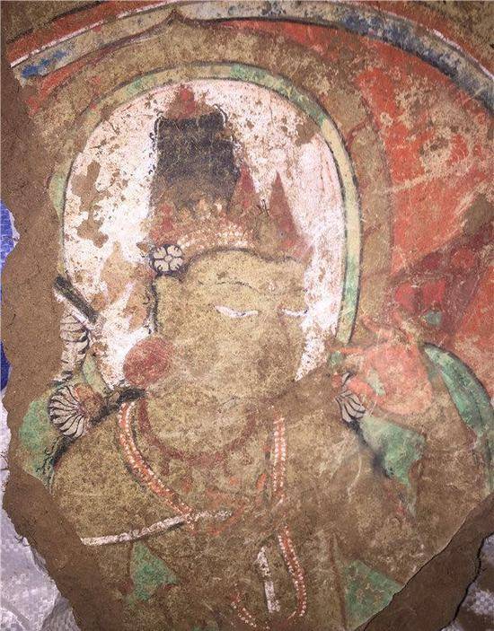 青海施工现场发现古老壁画 系13世纪藏传佛教壁画