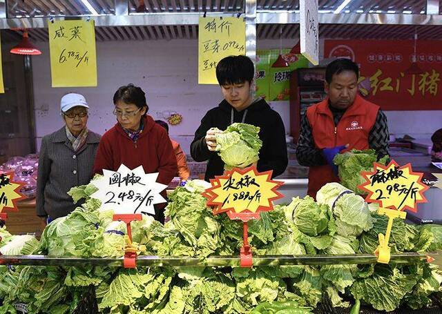 三里河二区社区百姓服务中心变身蔬菜直营店