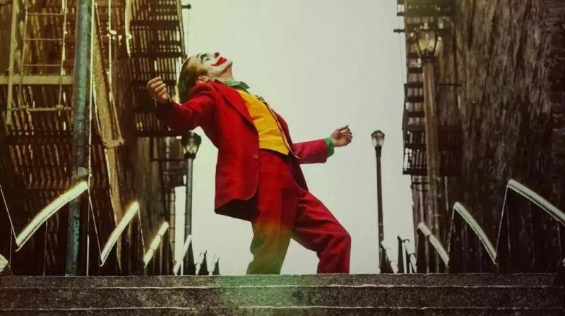 《小丑》反好莱坞吗？它只是“超级英雄”的另类版本