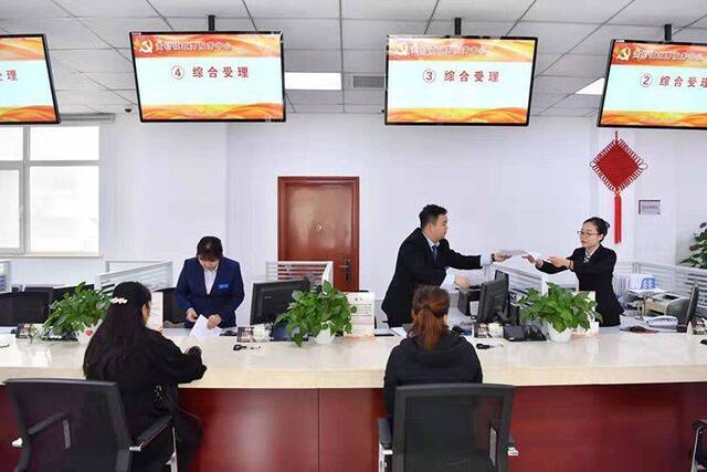 周末“不打烊”中午“不断档” 大兴政务错峰为民办事