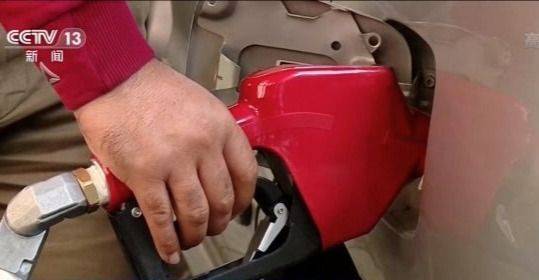 产油大国伊朗缘何突然上调汽油价格？