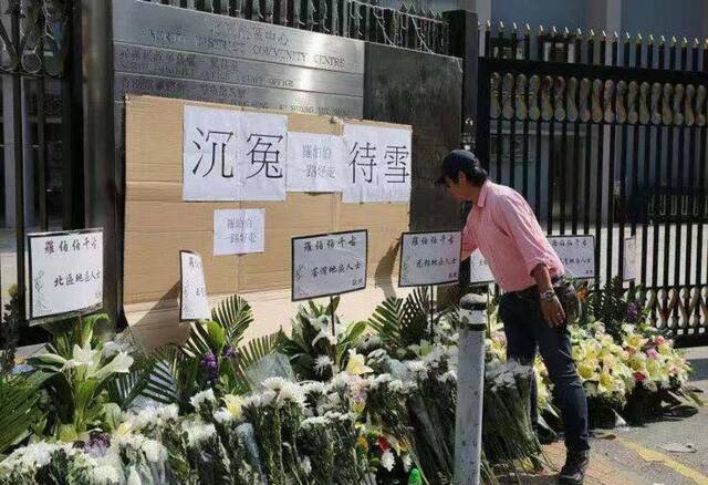 遭香港暴徒砸死老伯之子：父亲是在做正义的事