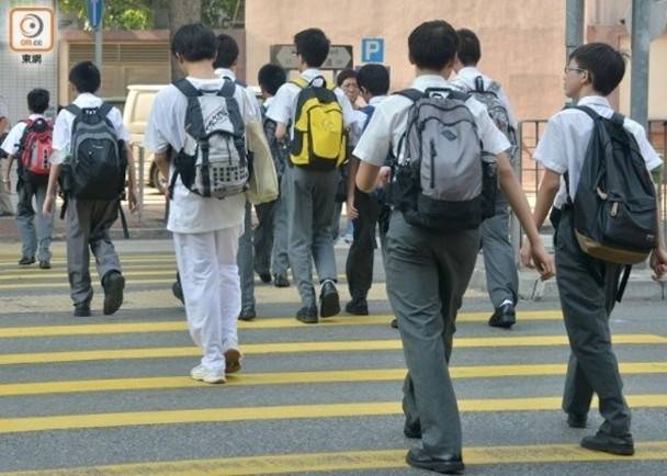 香港教育局出手：公立中学严禁学生参与政治活动