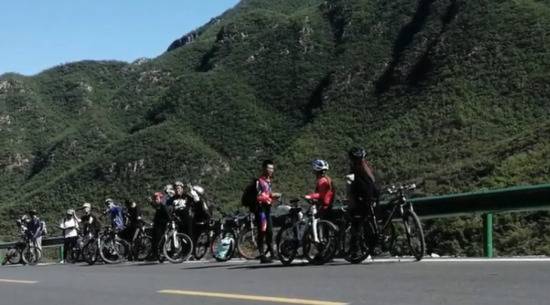 河北大学设自行车选修课 学生已骑行30省市自治区