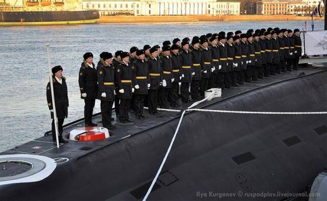 俄最新“大洋黑洞”潜艇服役 将部署太平洋舰队