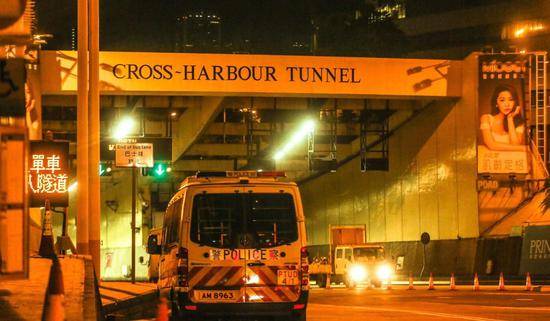 香港“大动脉”红磡海底隧道恢复通车(图)