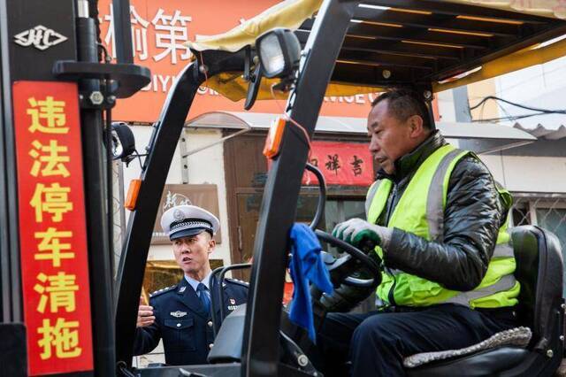 交警进社区，北京39个社区试点“社区交警”服务机制