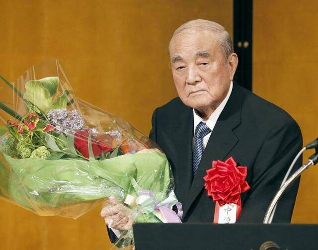 日本前首相中曾根康弘去世，享年101岁