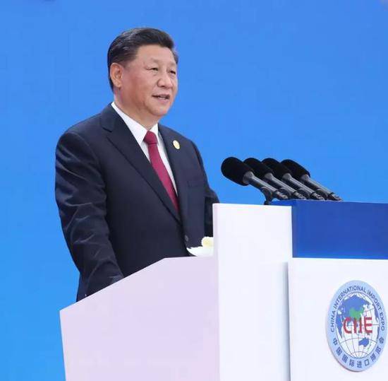 △11月5日，第二届中国国际进口博览会在上海国家会展中心开幕。国家主席习近平出席开幕式并发表题为《开放合作命运与共》的主旨演讲。