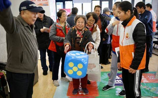 北京注册志愿者达438.3万人，相关条例预计明年颁布