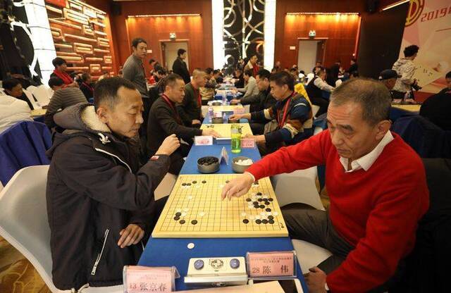 朝阳区文体活动嘉年华 60名棋迷黑白格上对弈 组图