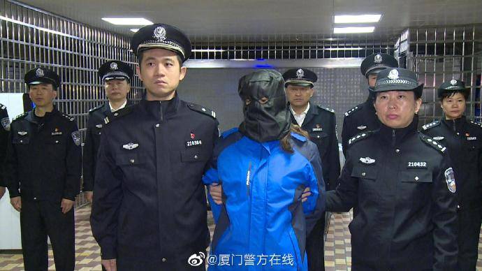 厦门警方将命案逃犯劳荣枝移交江西南昌警方(图)