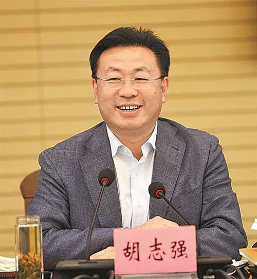 曾被央视质问的原省委书记之子被严批(图)