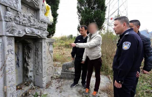 “网红”直播污损坟墓 遭网友举报被拘5天