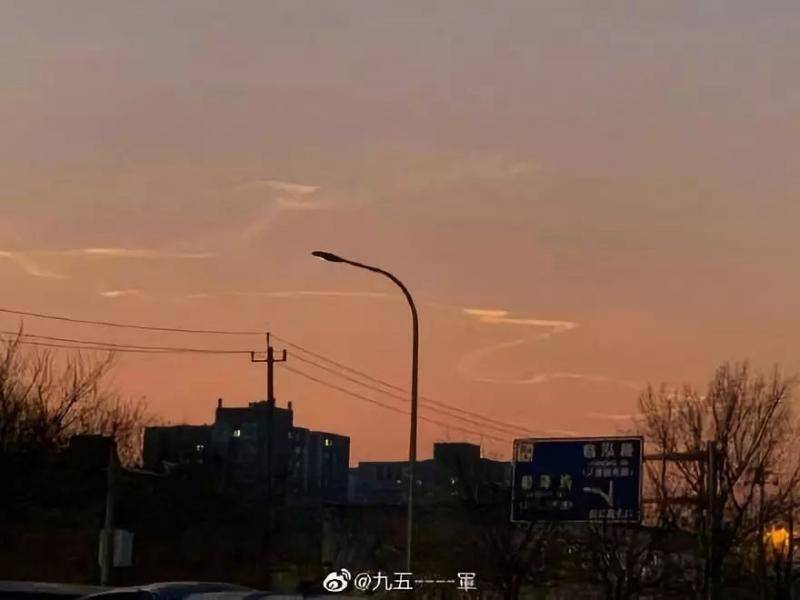 谁在北京天空上画了一条龙？真相来了