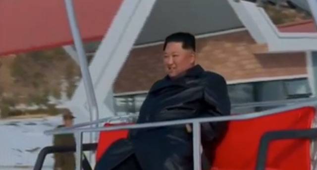 朝鲜进行“重大试验”后 金正恩参观滑雪场