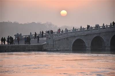 冷空气驱霾 今日午后空气转好