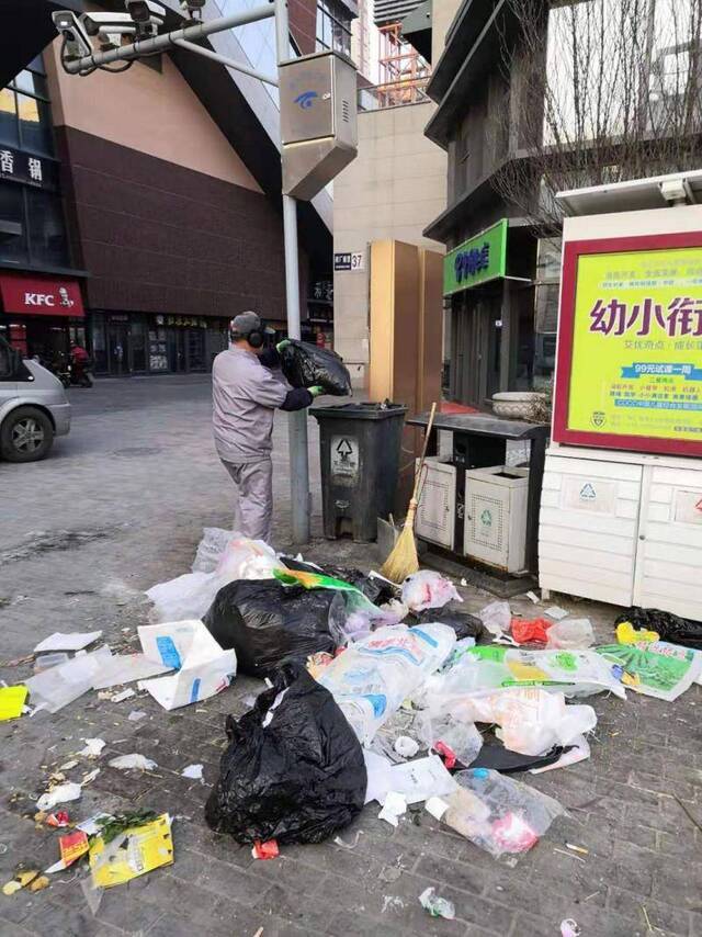 通州“一把手”接听市民热线 下午调研拍板建无障碍公厕