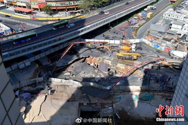 厦门地面塌陷正组织道路抢修 地铁1号线恢复运营