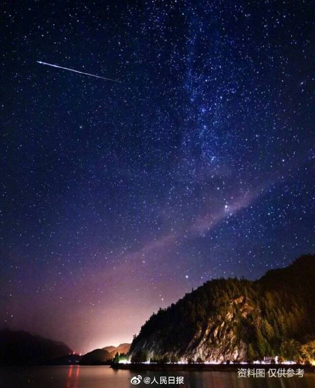 每小时百颗流星“绽放” 今晚一起看双子座流星雨