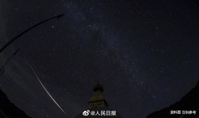 每小时百颗流星“绽放” 今晚一起看双子座流星雨