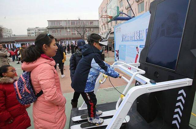 冬奥游戏老幼同乐 朝阳门街道举办趣味“冬运会”