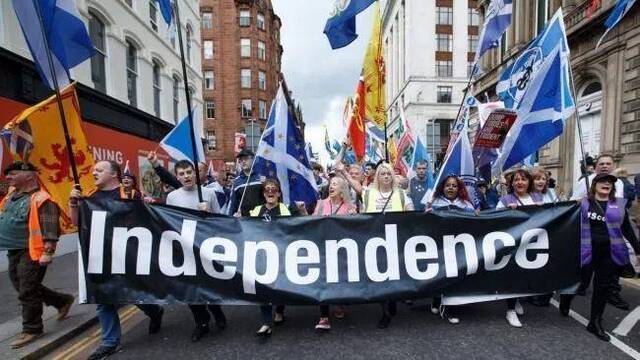 支持苏格兰独立示威活动（资料图）图源：《先驱报》
