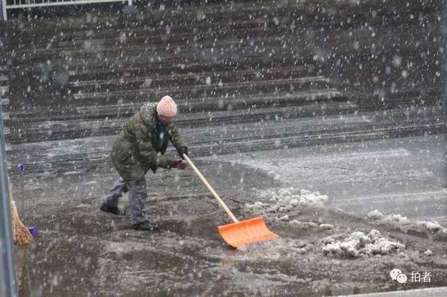 第二场雪｜朋友圈雪景图斗不过？拿走不谢！