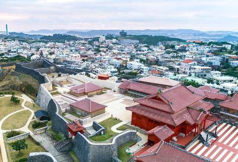 资料图：从上空拍摄的首里城（首里城官方网站）