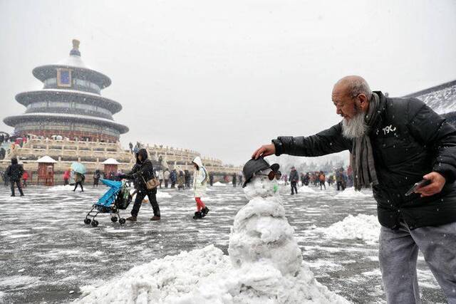 北京大雪来袭：来不及解释了，快跟我去看雪景！