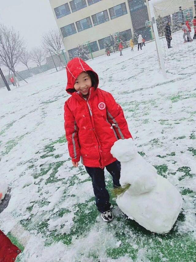 北方大雪，学生撒欢儿