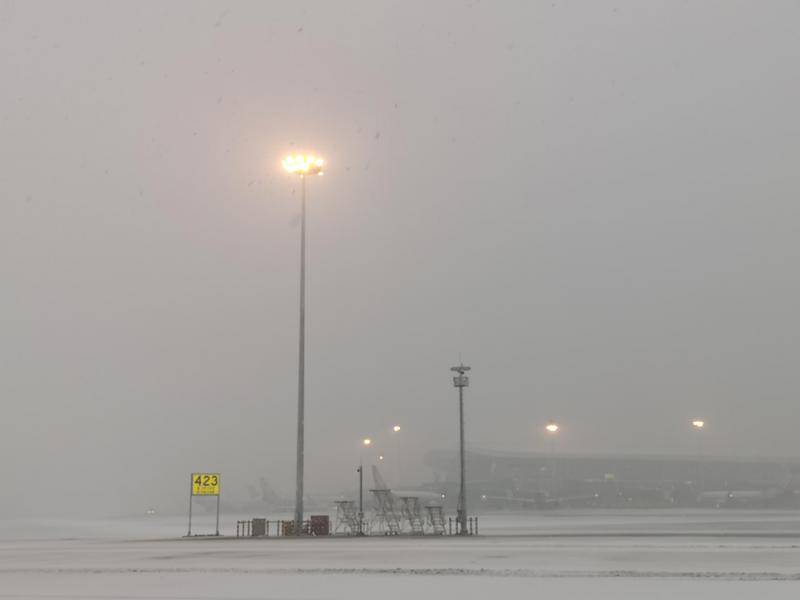 大兴机场迎来降雪天气。大兴机场供图