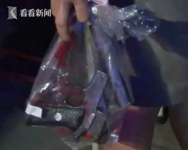 女友避答“你还爱我吗？”泰男子举枪爆头自毙