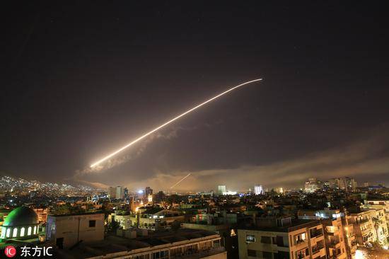 2018年4月14日，叙利亚遭到导弹袭击