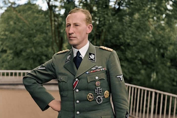 纳粹德国高官、纳粹大屠杀主要策划者莱因哈德·海德里希位于柏林的墓地被挖掘